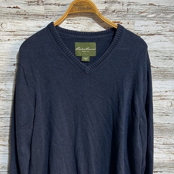🚩 Eddie Bauer long sleeve  v-neck sweater size large - Picture 3 of 9